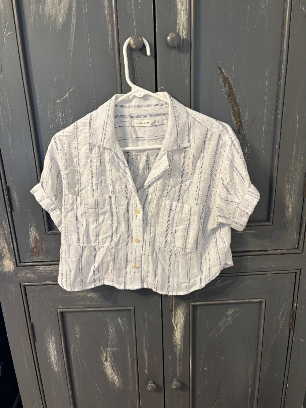 Altar'd State cropped short-sleeve button-down shirt